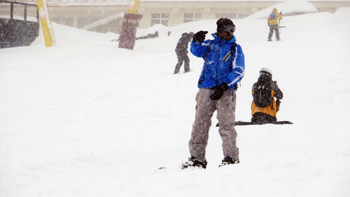Uludağ’da kar kalınlığı 1 metreye çıktı, pistler şenlendi  #11