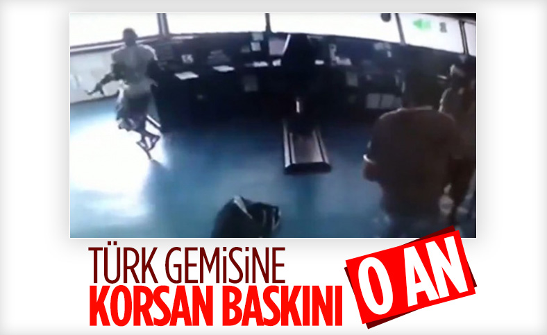 Türk konteyner gemisine baskın anı kamerada
