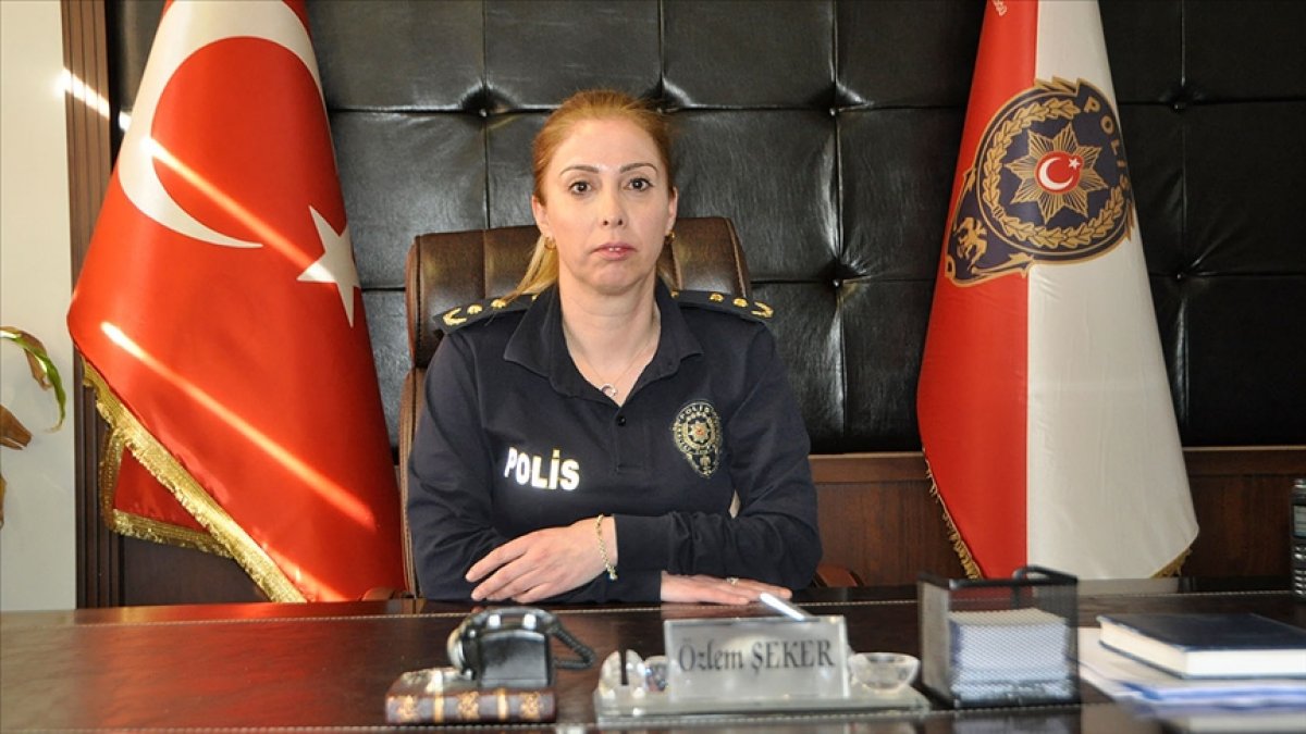 Özlem Şeker became Çukurova's police chief after choosing to be a police officer like his martyr father # 1