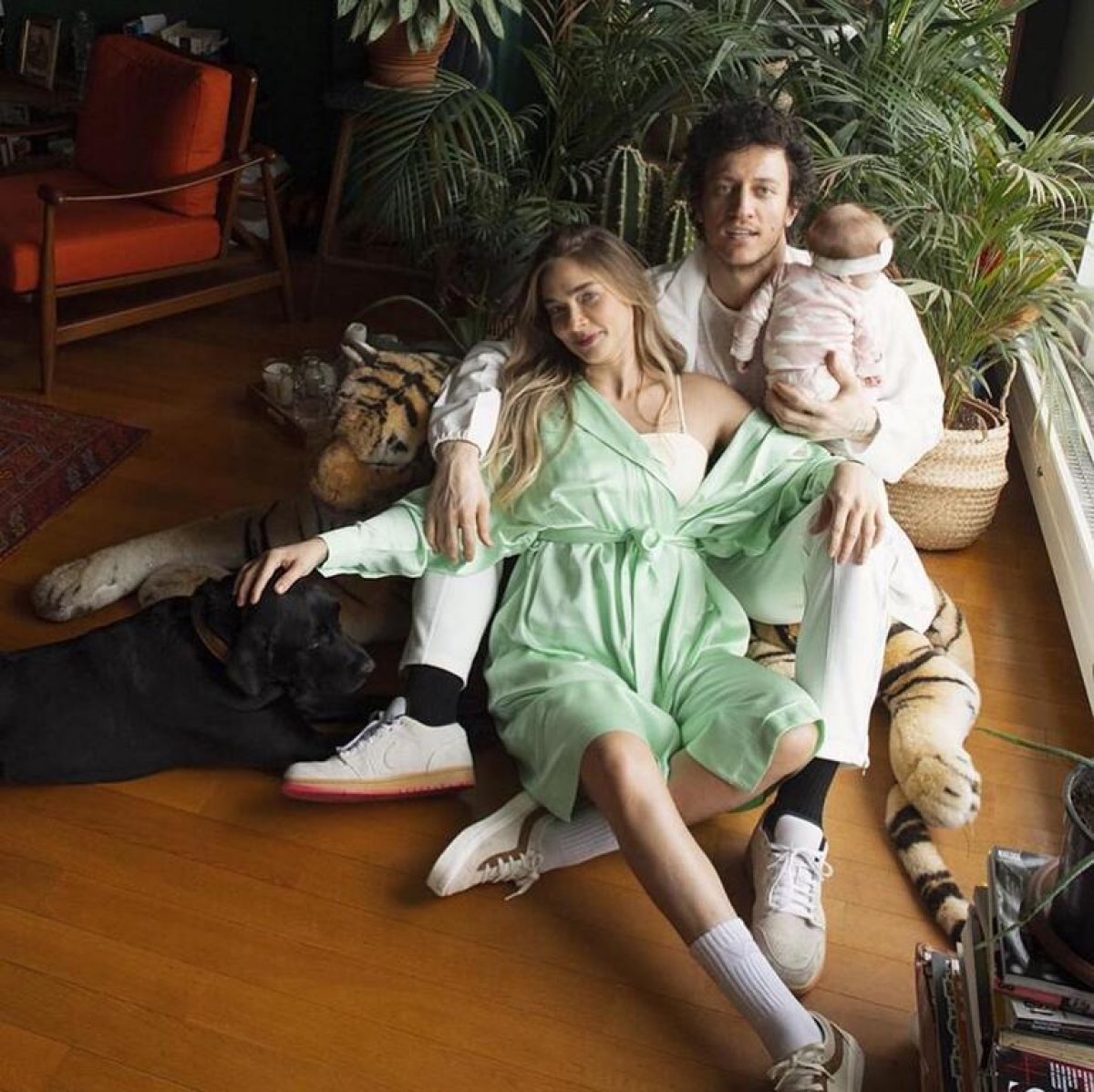 Muge Boz Kimdir Muge Boz Kac Yasinda Nereli Muge Boz Un Esi Caner Erdeniz Kimdir