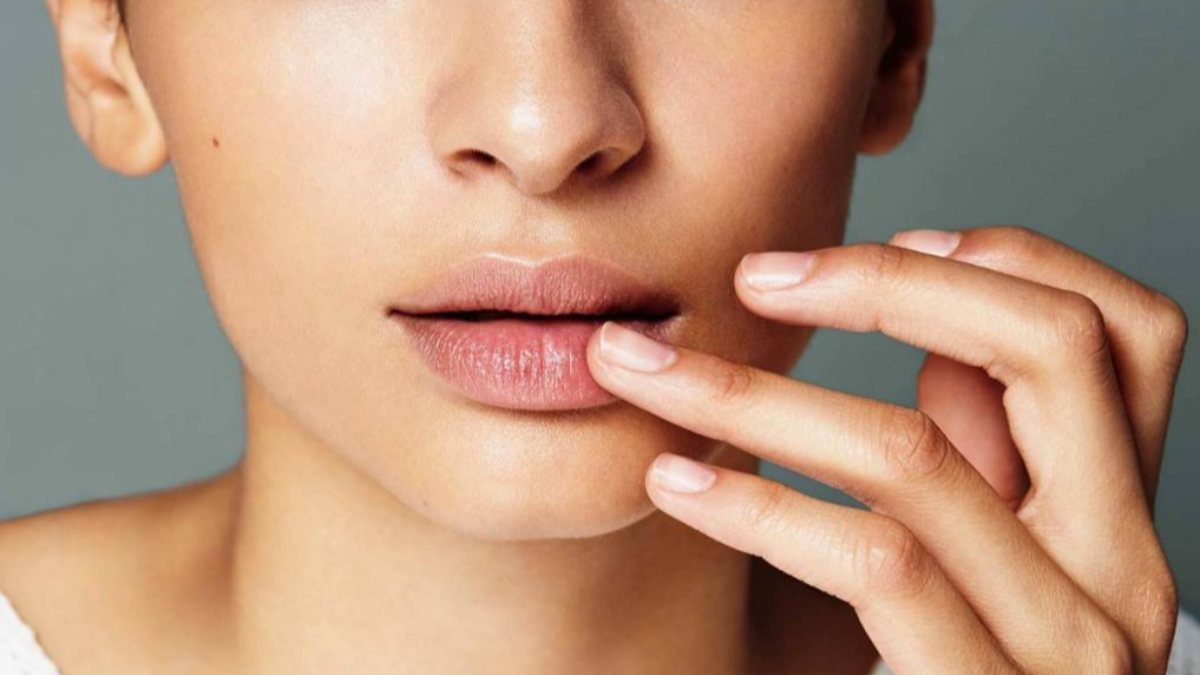 Practical mask recipe that will heal your chapped lips Kimdeyir