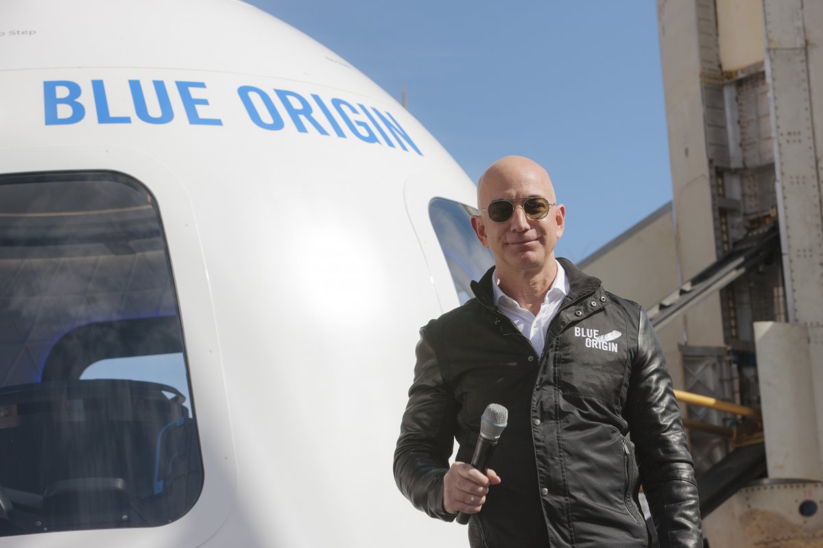 Pentagon, ilk nükleer uzay aracı için Jeff Bezos ile anlaştı