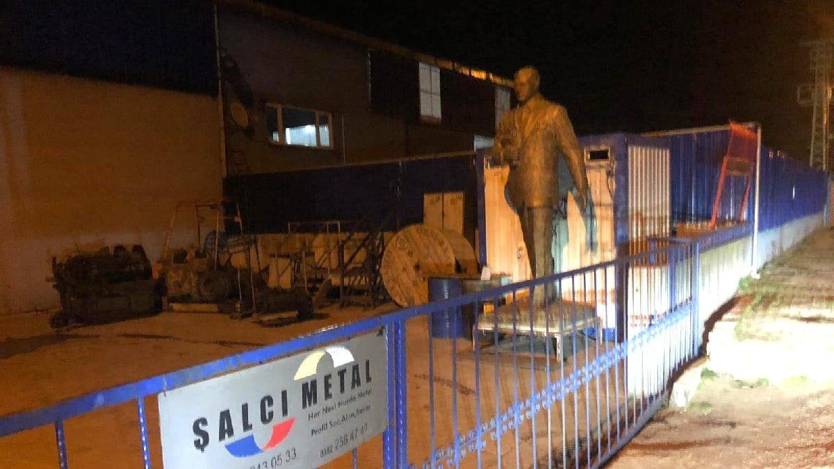 Samsun da  Atatürk heykeli satılıyor  iddialarına emniyet anında cevap verdi #1