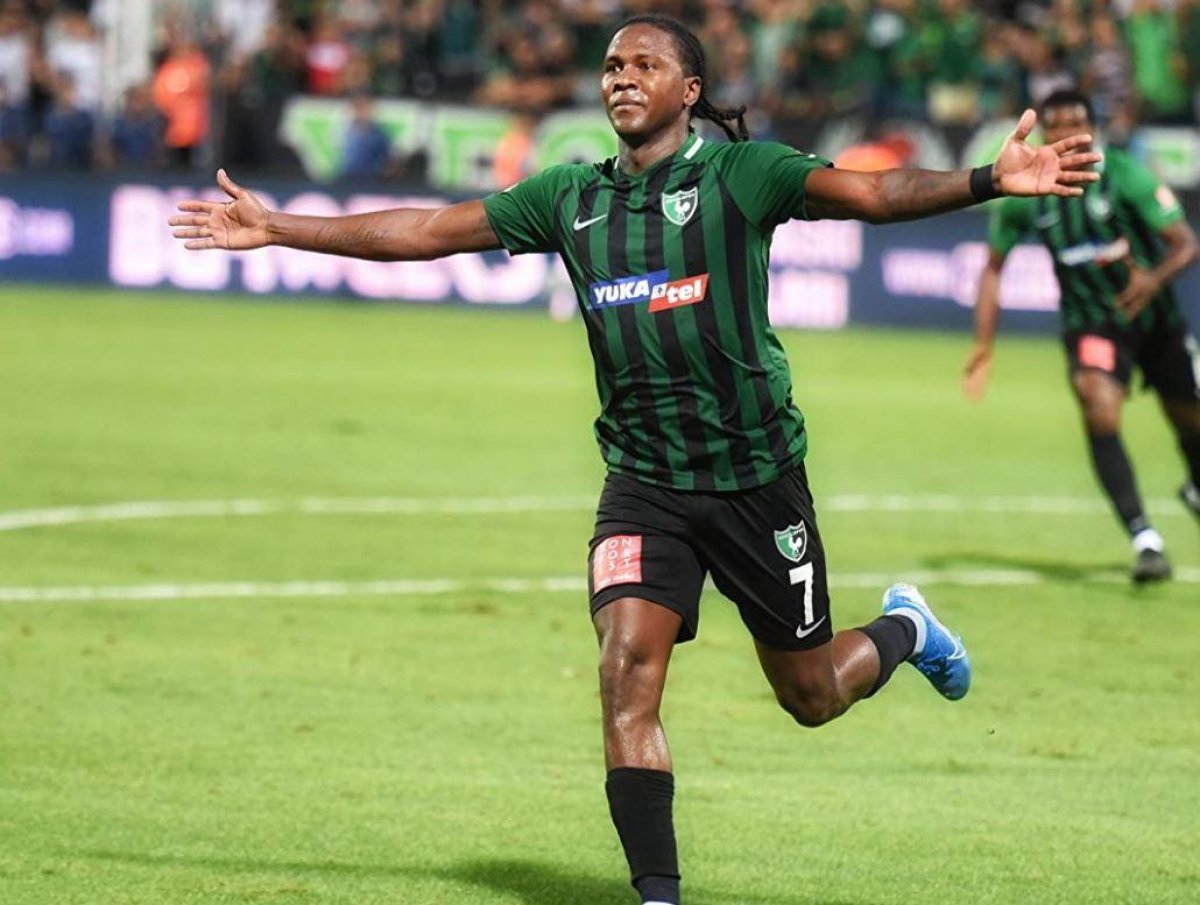 Rodallega: Ligin en iyi oyuncusu Nwakaeme