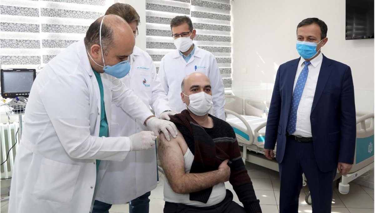Yerli aşının faz 2 çalışmalarında ilk doz gönüllülere uygulandı #1
