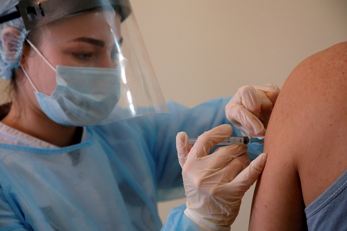 In France, a single dose of vaccine should be given to those who survived the coronavirus #1