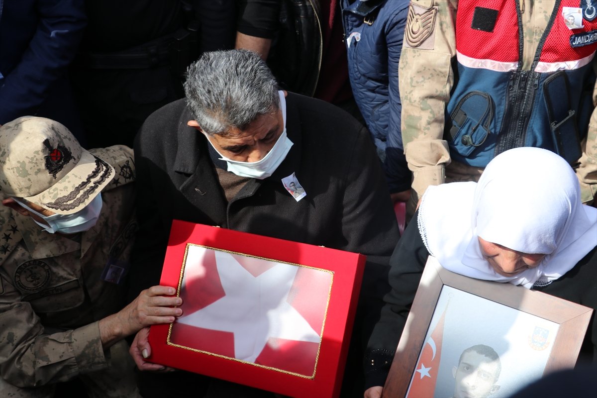 Türkiye yasta: Şehitlerimizi uğurluyoruz #3