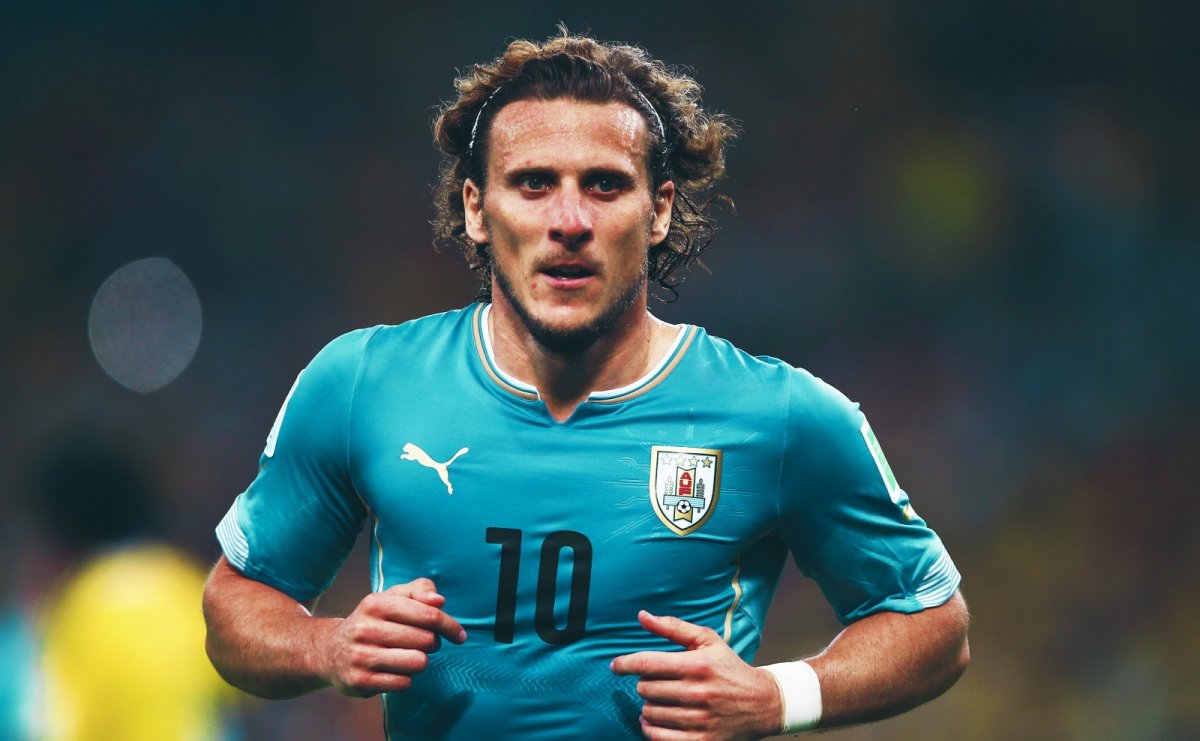 Diego Forlan: Fenerbahçe, Galatasaray ve Beşiktaş beni istedi 2 fd 1854