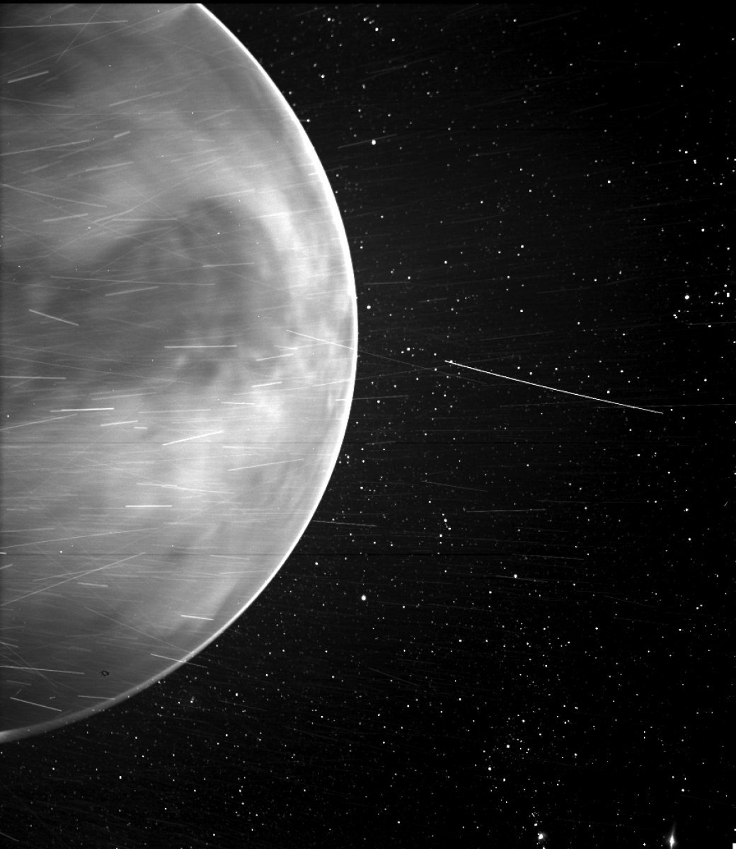 Parker Solar Probe photographed Venus #1