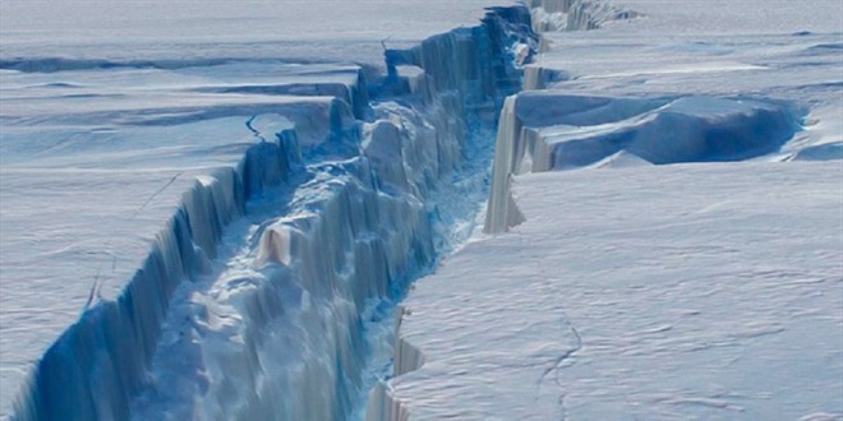 There was a break in 1270 km of ice in Antarctica # 2