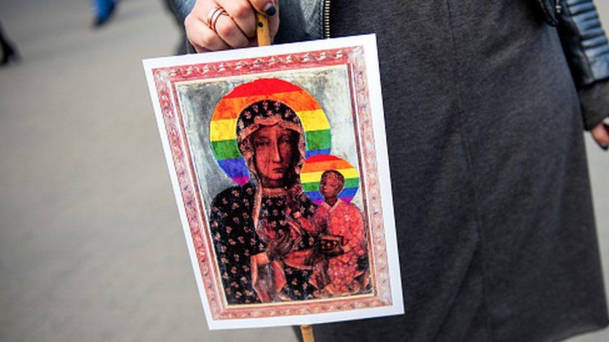 They depicted the Virgin Mary with the LGBTI symbol in Poland #1