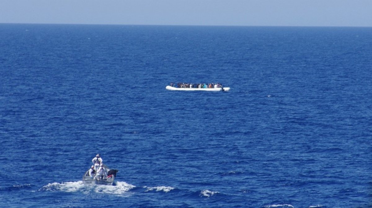 Smugglers throw migrants into the sea in Djibouti #2