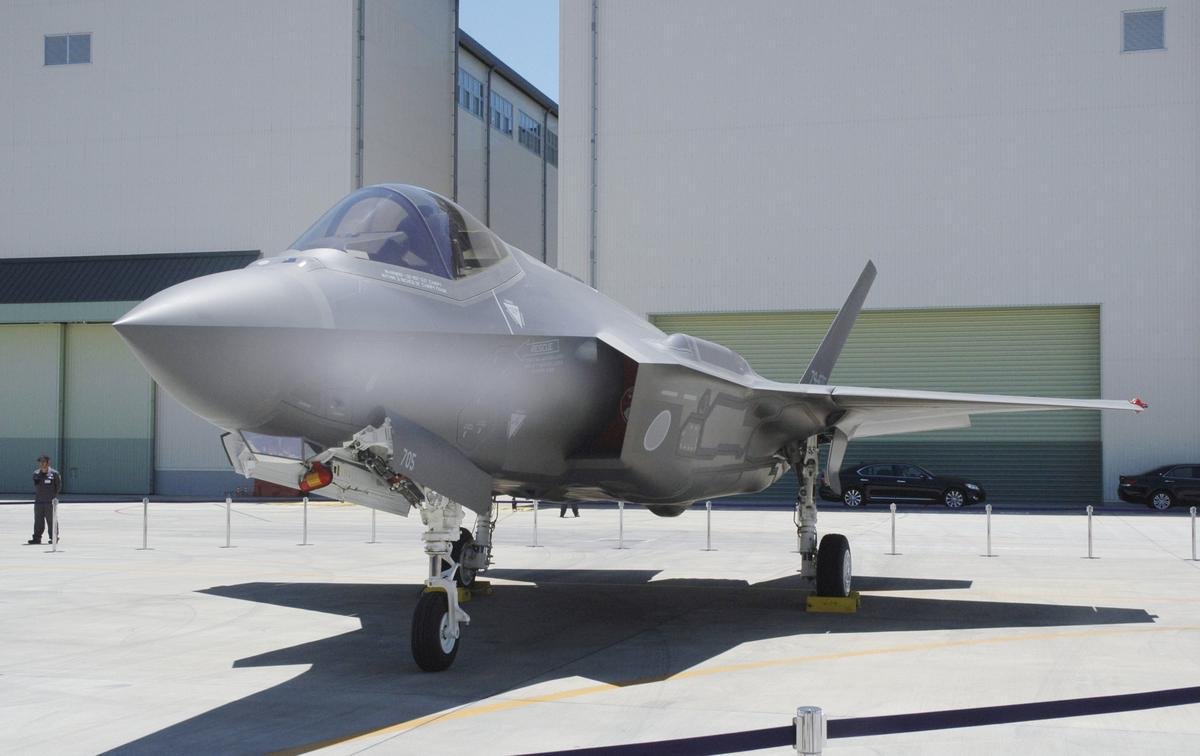 F-35 program questioned in USA #2