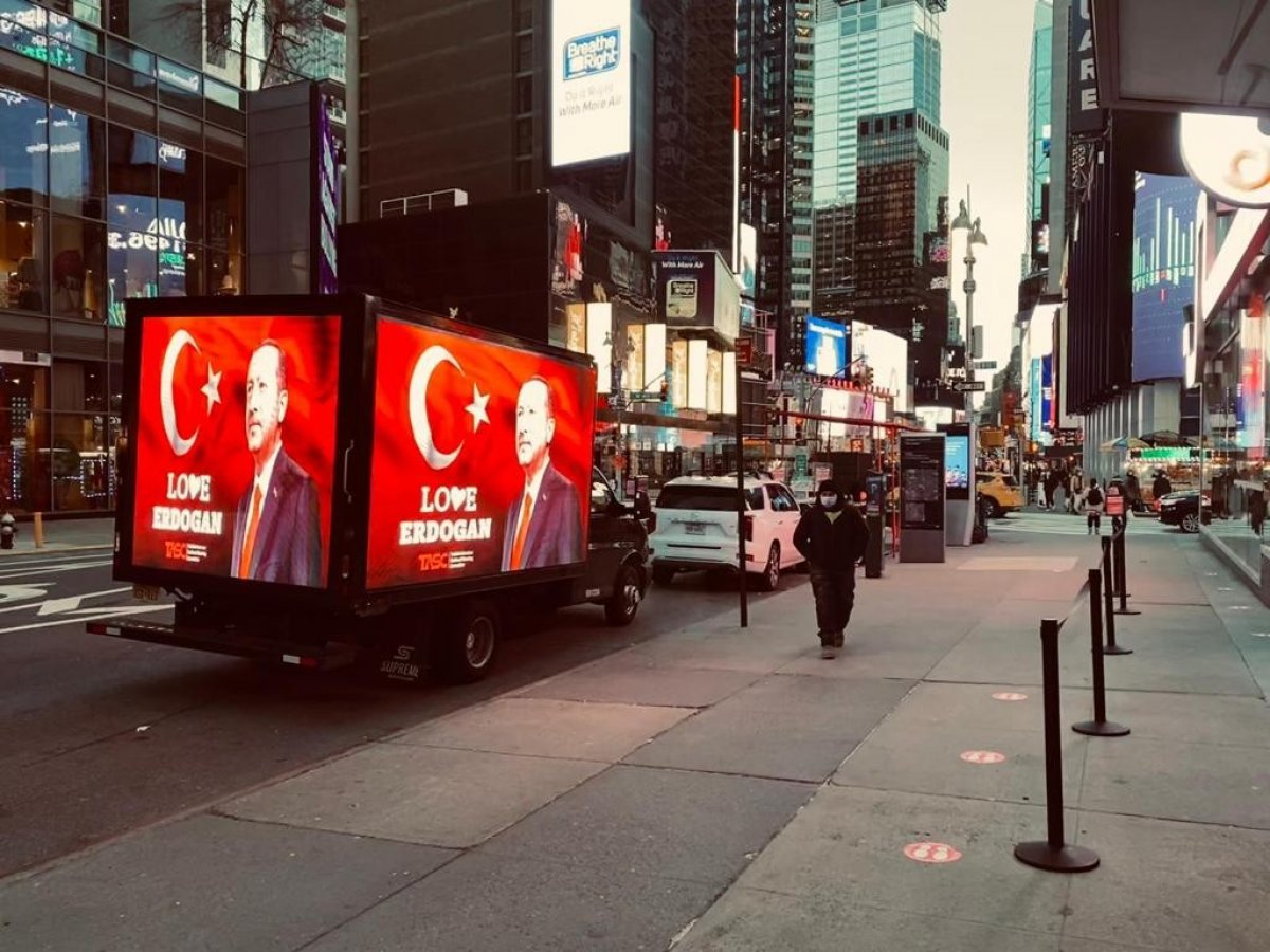 Erdogan love in Times Square #2