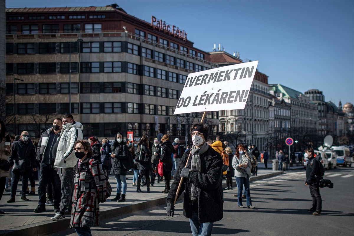 Government's coronavirus restrictions protested in Prague #15