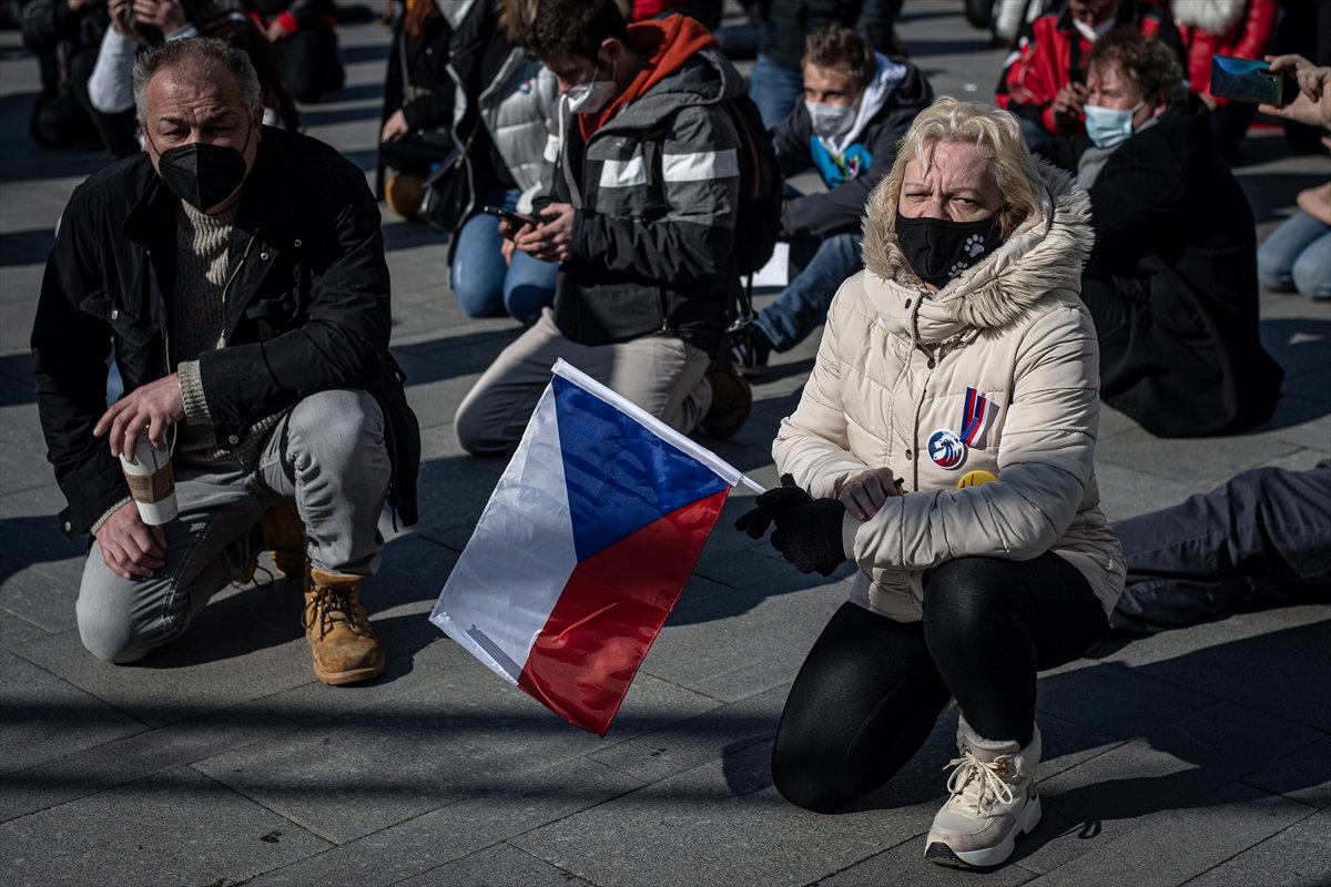 Government's coronavirus restrictions protested in Prague #12