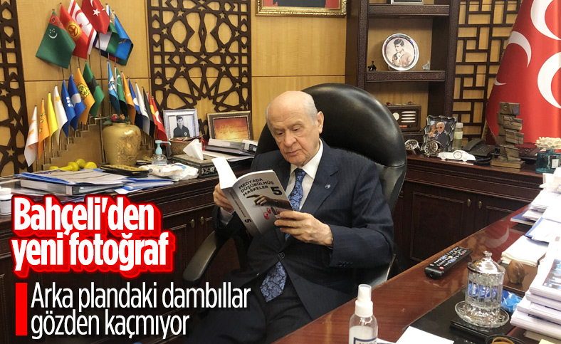 Devlet Bahçeli'nin çalışma odasında dikkat çeken ayrıntılar