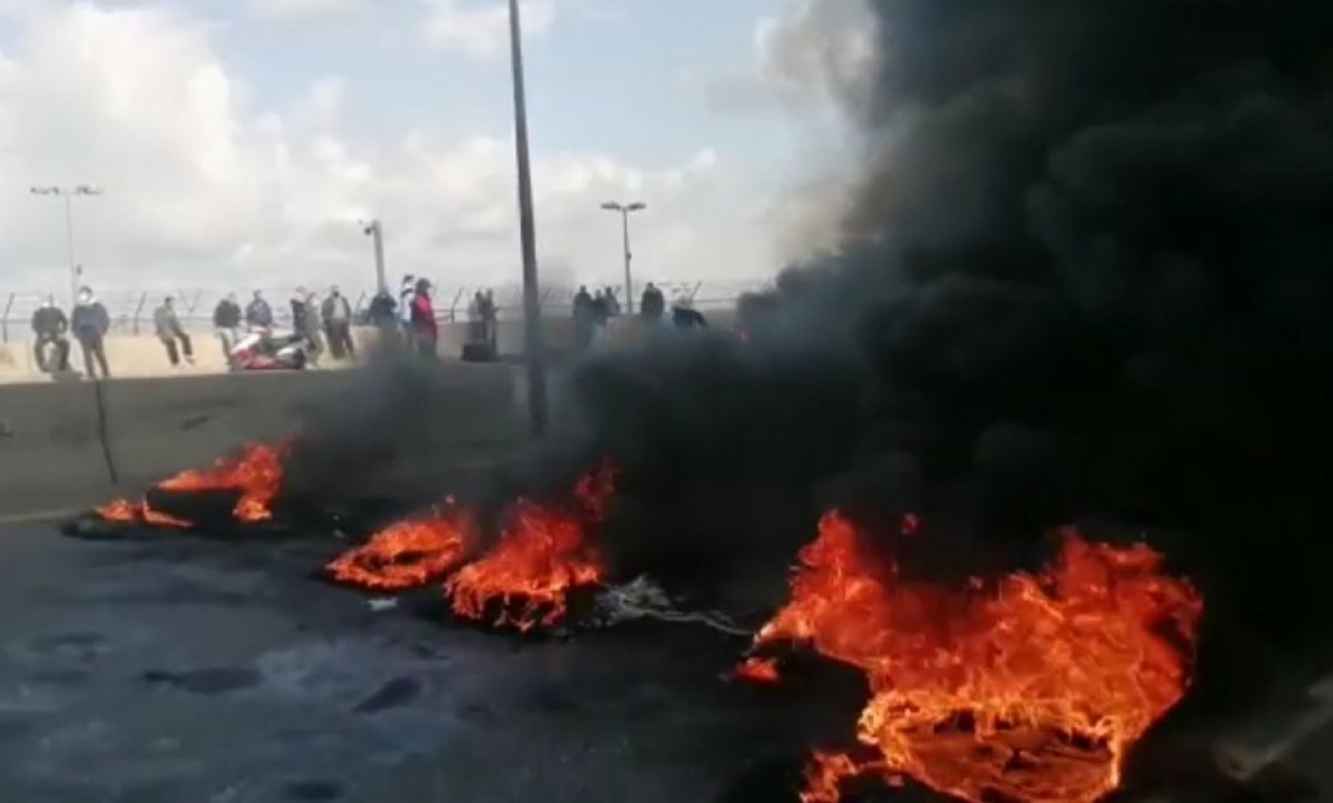 Economic crisis in Lebanon brings protesters to the streets again #3