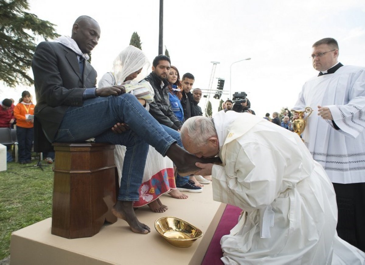 Pope meets Aylan baby's father #1