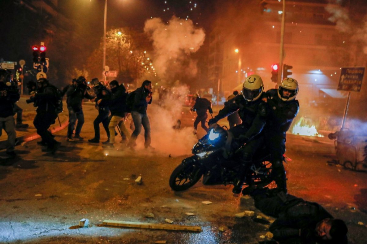 Protesters clash with police in Athens #7