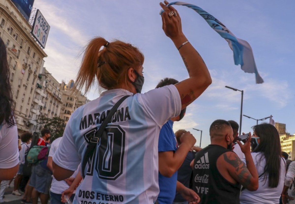 A demonstration was held in Argentina for the alleged murder of Maradona #8
