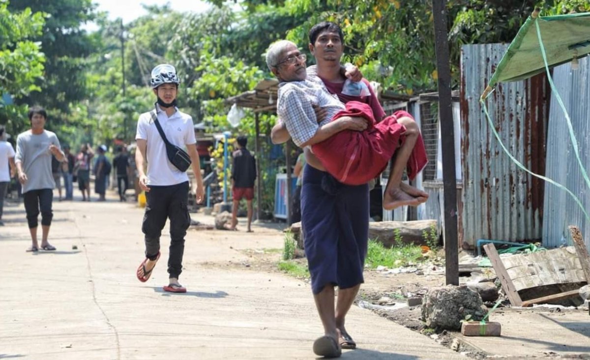 In Myanmar, security forces evicted striking railway workers from their homes #13