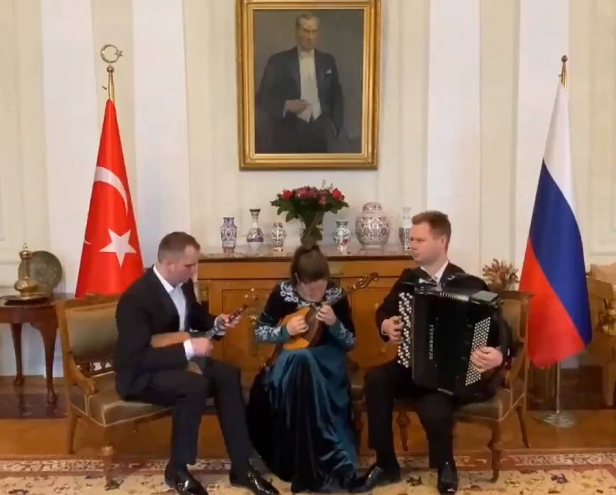 The National Anthem was performed with Russian local instruments #2