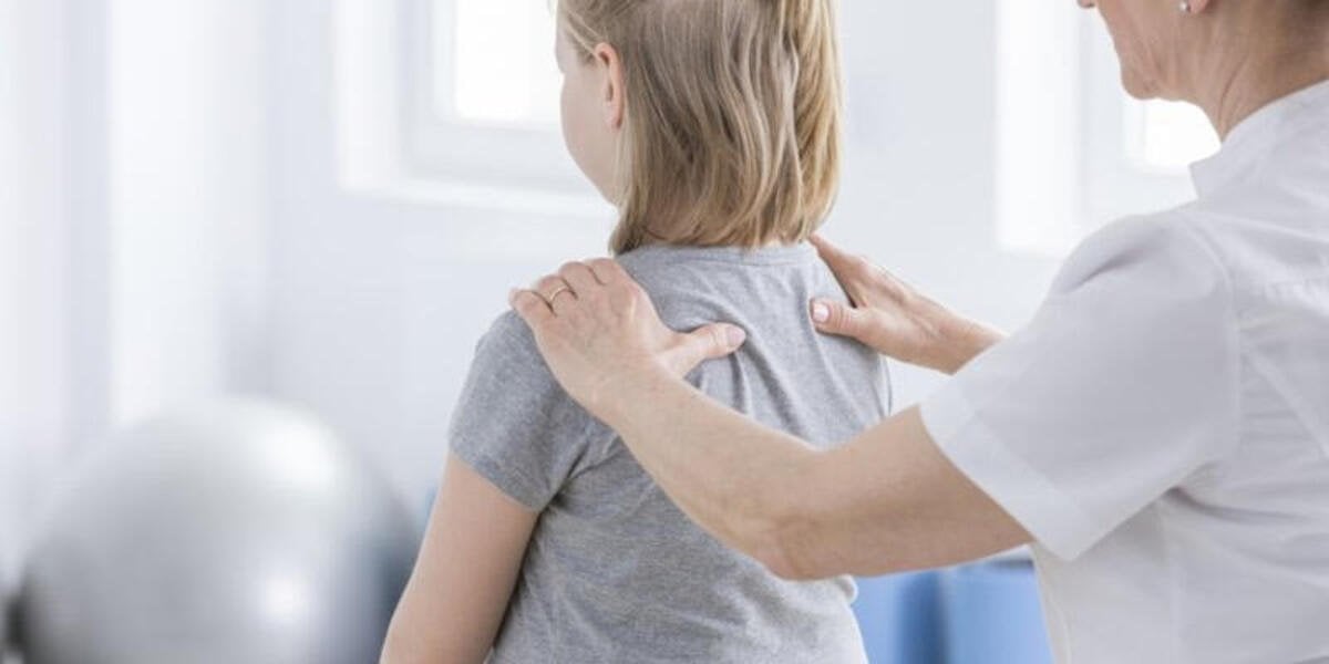 Poor posture in children can be a sign of scoliosis #2