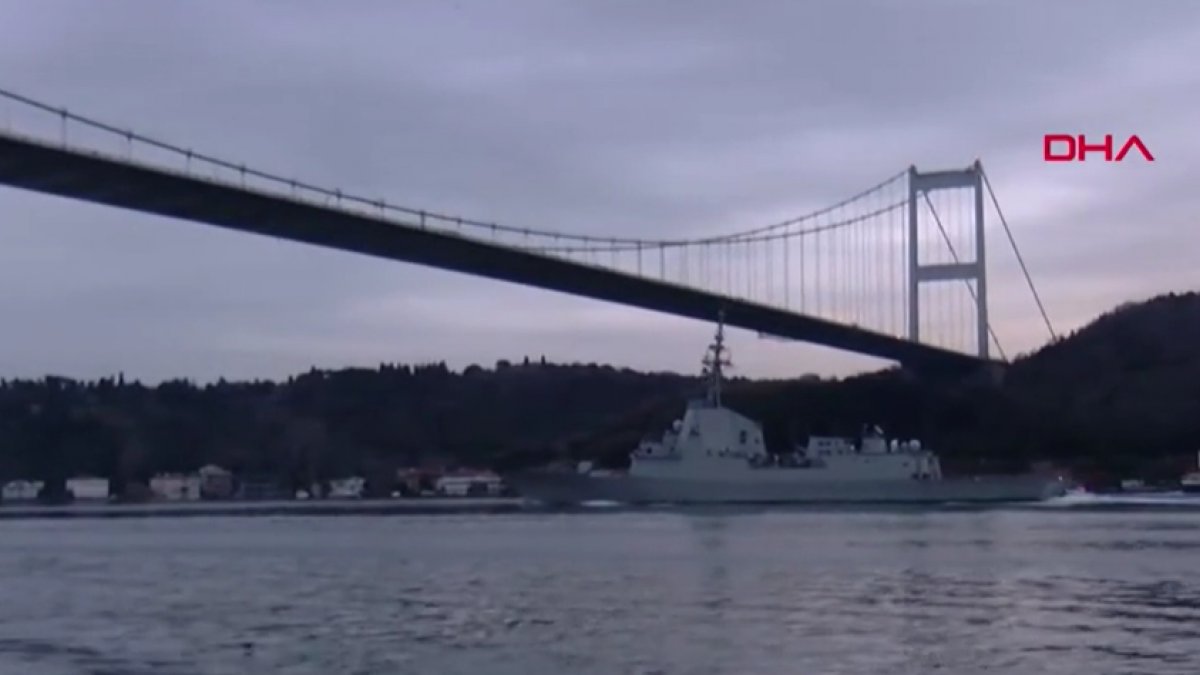 Spanish warship passed through the Bosphorus