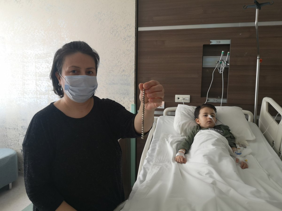 A 4.5-year-old boy in Istanbul swallowed 19 magnets #1