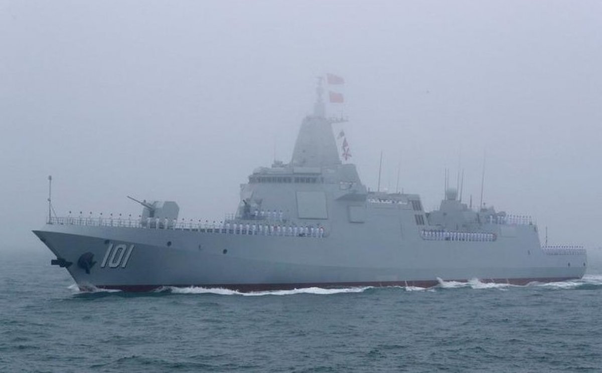 Chinese Type 055 guided rocket destroyer approaches Japan for the first time #2