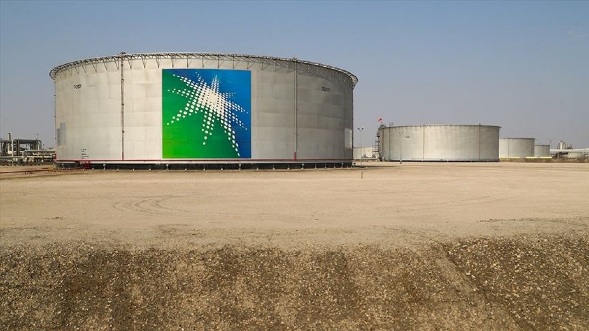 Saudi Arabian oil company Aramco’s annual profit falls