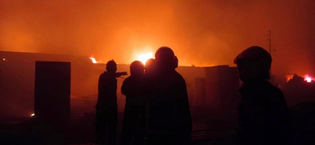 At least 15 dead in refugee camp fire in Bangladesh #3