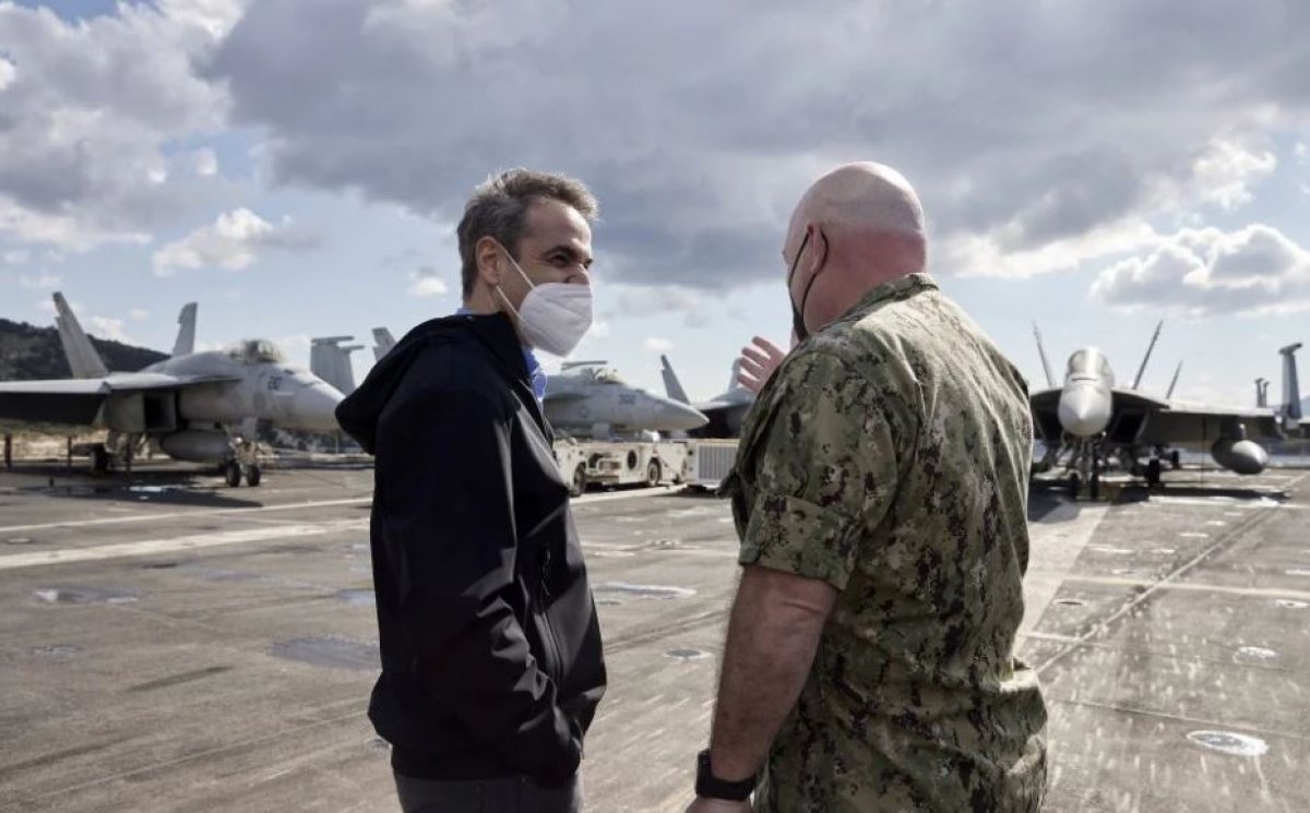 Kiryakos Mitsotakis visits the US aircraft carrier in Crete #4