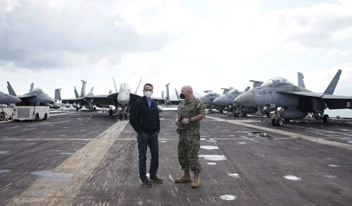 Kiryakos Mitsotakis visited the US aircraft carrier in Crete #1