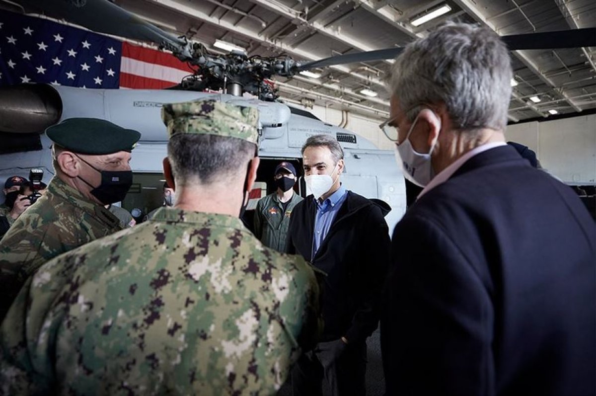 Kiryakos Mitsotakis visits the US aircraft carrier in Crete #6