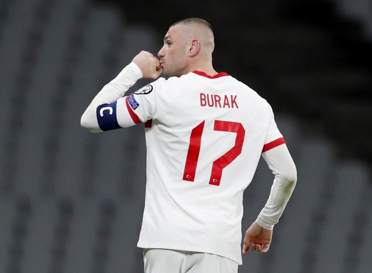 Burak Yılmaz, Hollanda ya 3 gol atan ilk futbolcu oldu #2