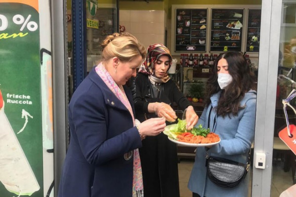 German minister Giffey, who ate raw meatballs for the first time: Very bitter but delicious #2