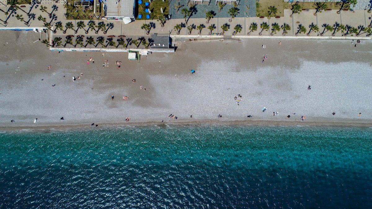 Antalya’da denize giren turistlerin pasaportu kontrol edildi #7