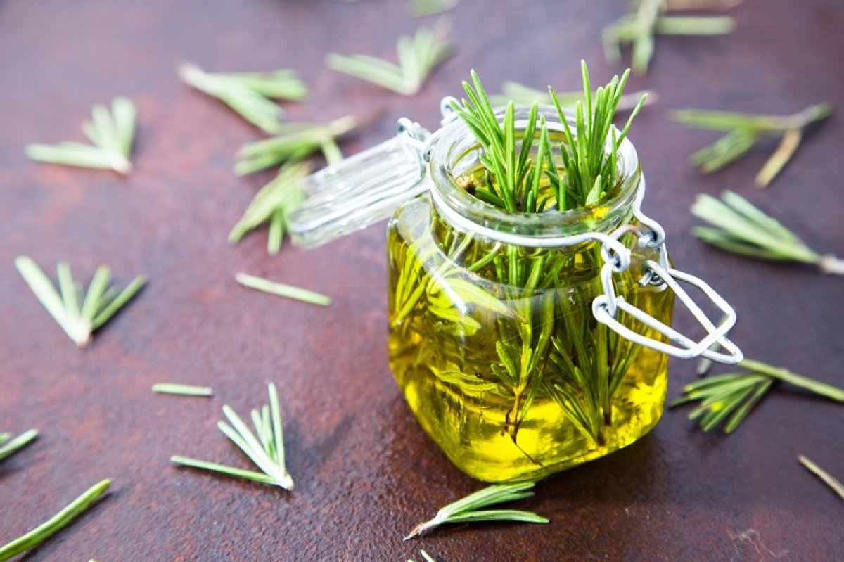 Benefits of rosemary oil #3