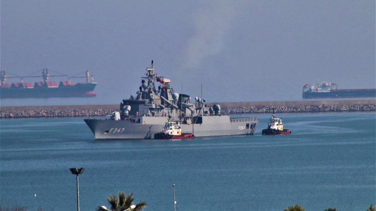 NATO savaş gemileri Samsun’da demir attı 