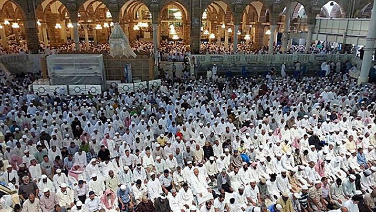Taraweeh prayers reduced to 10 rak’ahs in Saudi Arabia