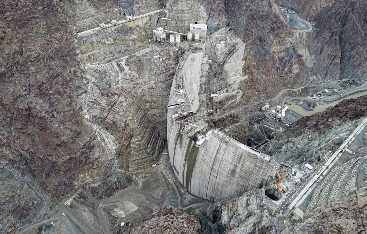 Türkiye’nin en yüksek Yusufeli Barajı'nın son hali