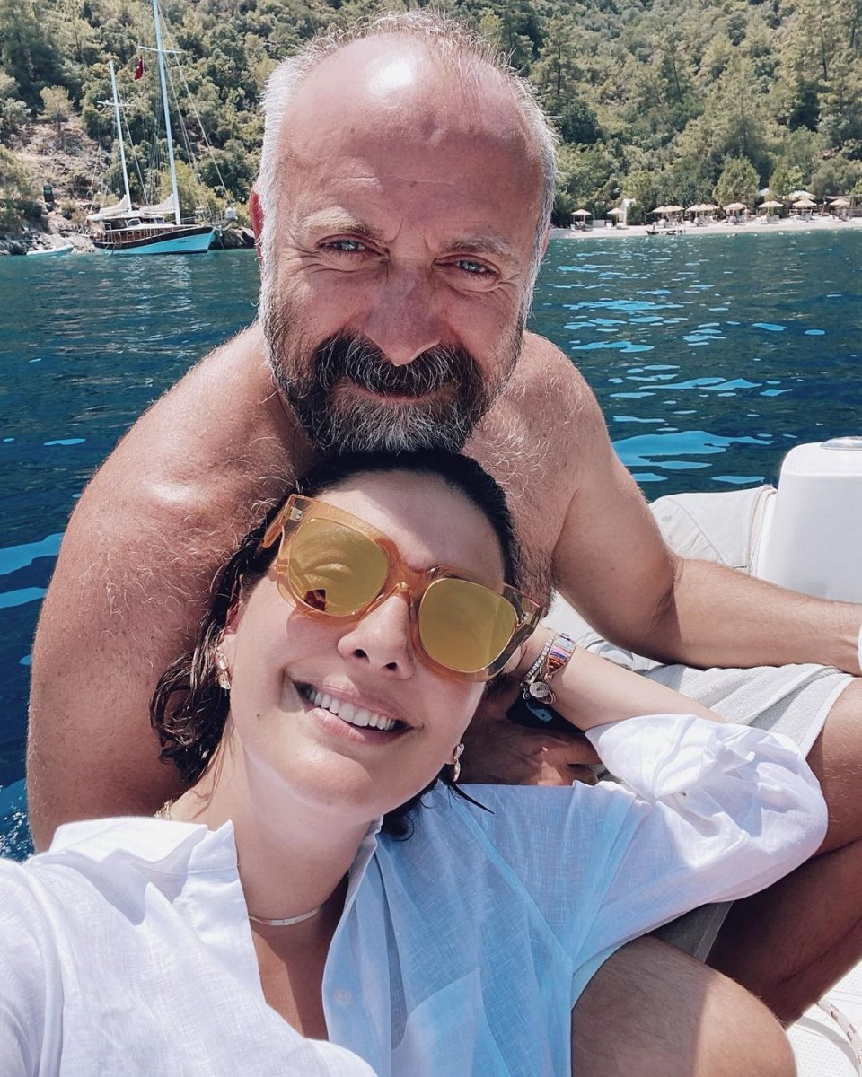 Bergüzar Korel den bebek müjdesi #2