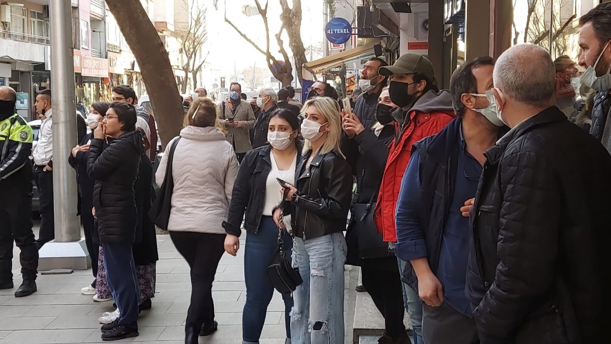 Kocaeli'de mangal için yakılan ateş, binayı küle çeviriyordu