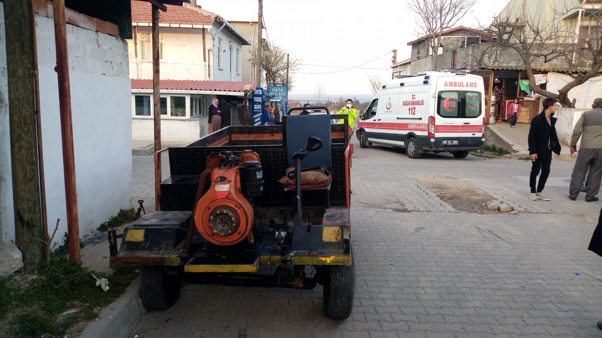 Tekirdağ'da alkollü sürücü patpatla kokoreç arabasına daldı