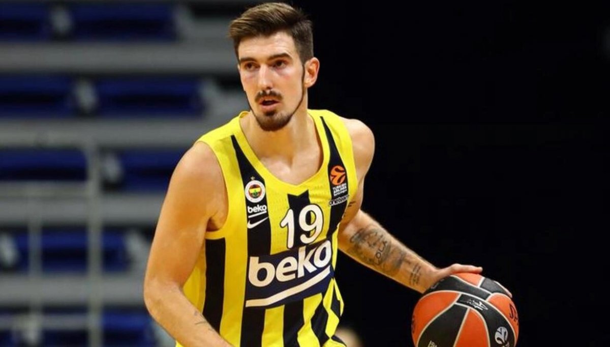 Fenerbahçe'den Jan Vesely ve Nando De Colo açıklaması