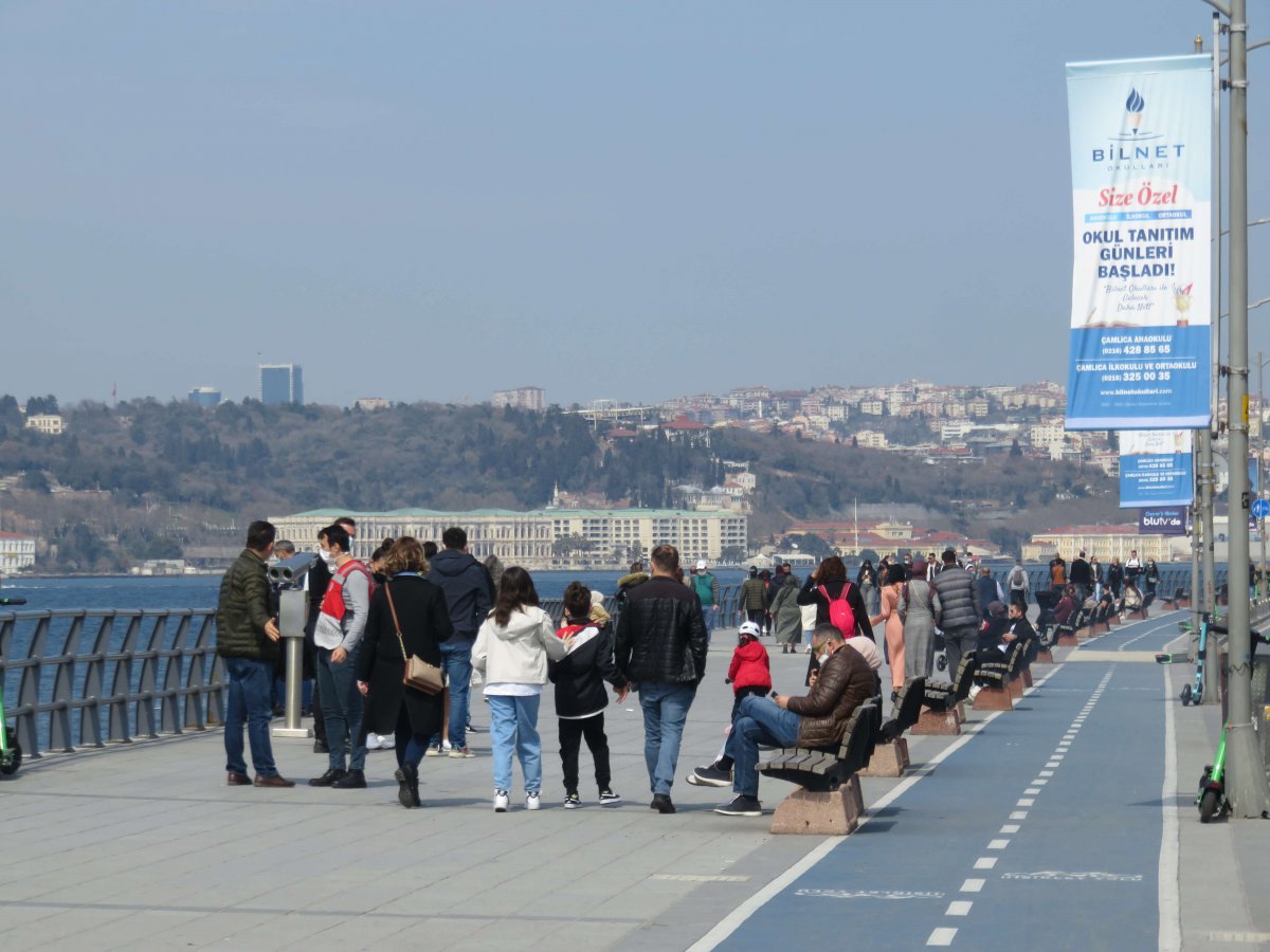 Turistler Üsküdar sahiline akın etti