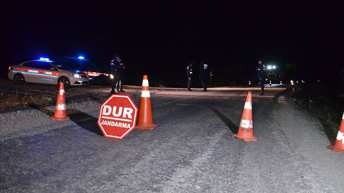 Siirt'te öğretmenler korona oldu, köy karantinaya alındı