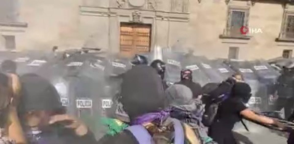 Protest against police violence by women in Mexico #2